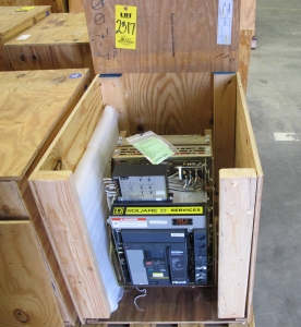 BREAKER, CIRCUIT, 600 FRAME AMP RATING, MASTERPACT NT 08N1 KIND, 3 POLE, 480 VOLT RATING SQUARE D DIRECT REPLACEMENT FOR NSR-EQ ABB K-600S ENVIRONMENTALLY QUALIFIED (EQ) FOR PENETRATION AREA (REFER TO EQDP M-85123) INCLUDES ONE NEW 18" DOOR, MOUNTS USING EXISTING HINGES > CONTINUOUS CURRENT: 600A > INTERRUPTING RATING: 30KA @ 535 VAC > 125VDC OPERATED > RMS 2002 NTC SOLID STATE, PART # NLI-NT08N1-LISB8-EODC-NSR-EQ-001 (W-44) LOADING & HANDLING FEE $15-